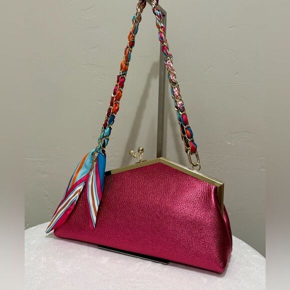 Metallic Magenta Handmade Cowhide leather Unique Frame & Skull Kisslock Purse - Picture 11 of 17